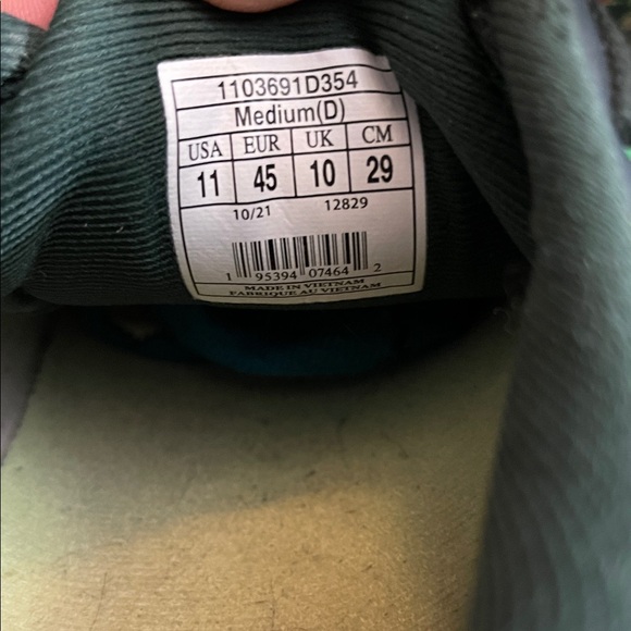 Men’s Brooks Ghost Running Shoes Kelly Shamrock Green Run Lucky Sneakers. EUC - Picture 8 of 8